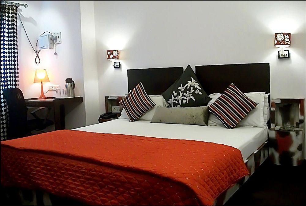 Hotel Fabhotel Prime Sarin Heritage Varanasi
