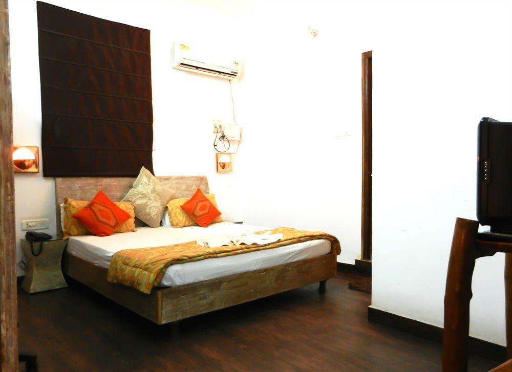 Fabhotel Prime Sarin Heritage Hotel Varanasi