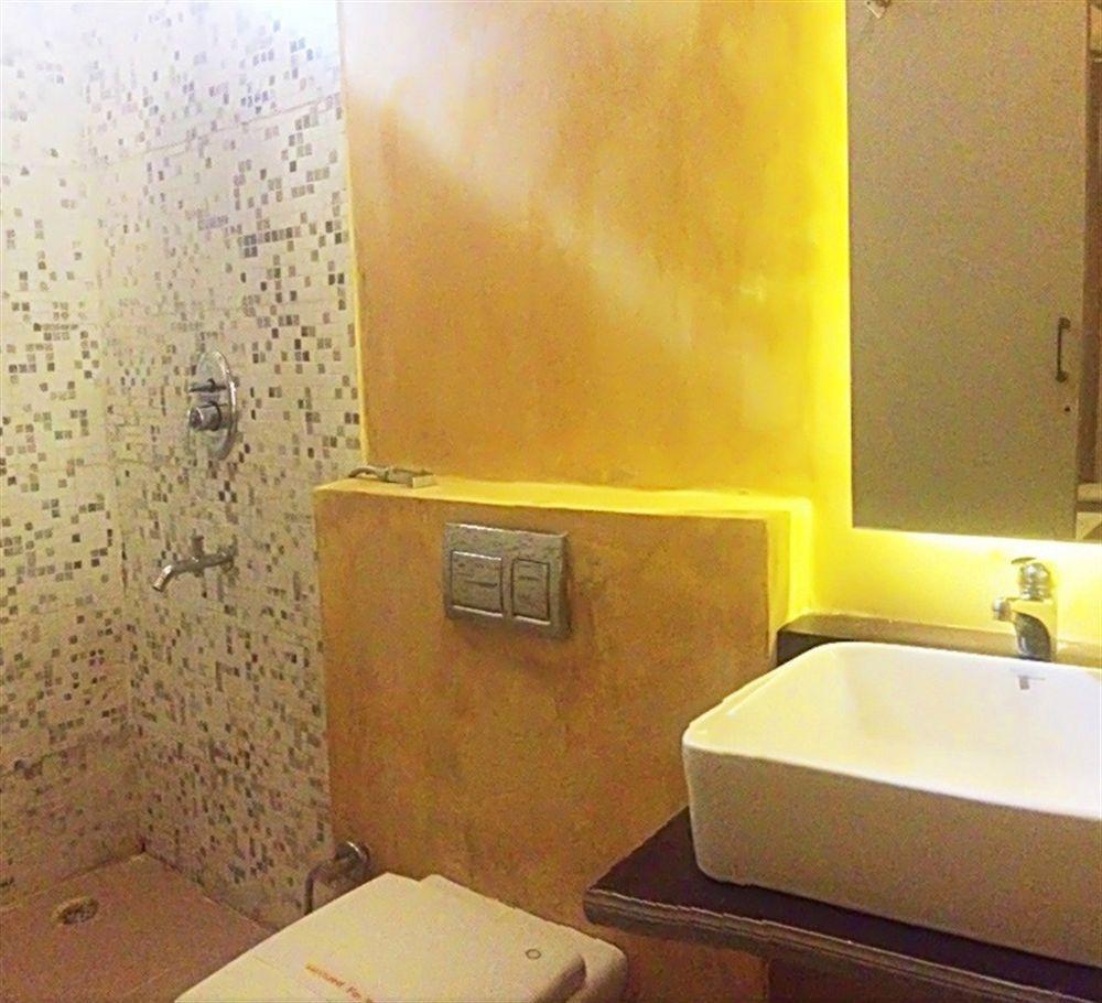 Fabhotel Prime Sarin Heritage 3*